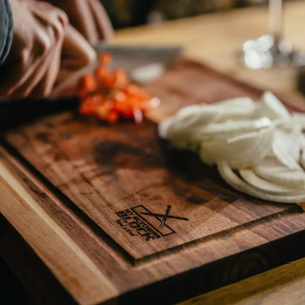 Wooden Cutting Board with Lip