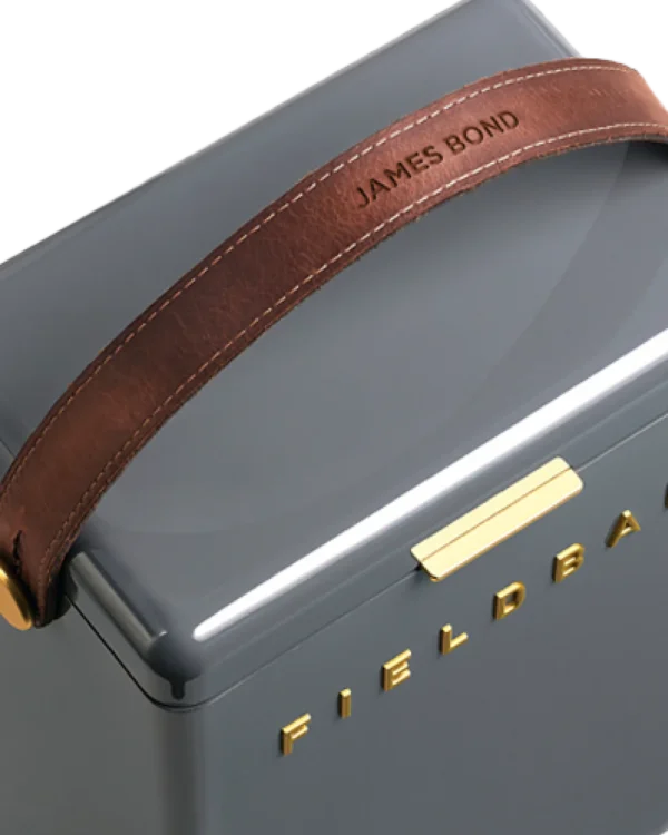 DB_OG_04_-_Personalisation_1600x2000_WEB.webp Cooler Box Set/ Oyster Grey